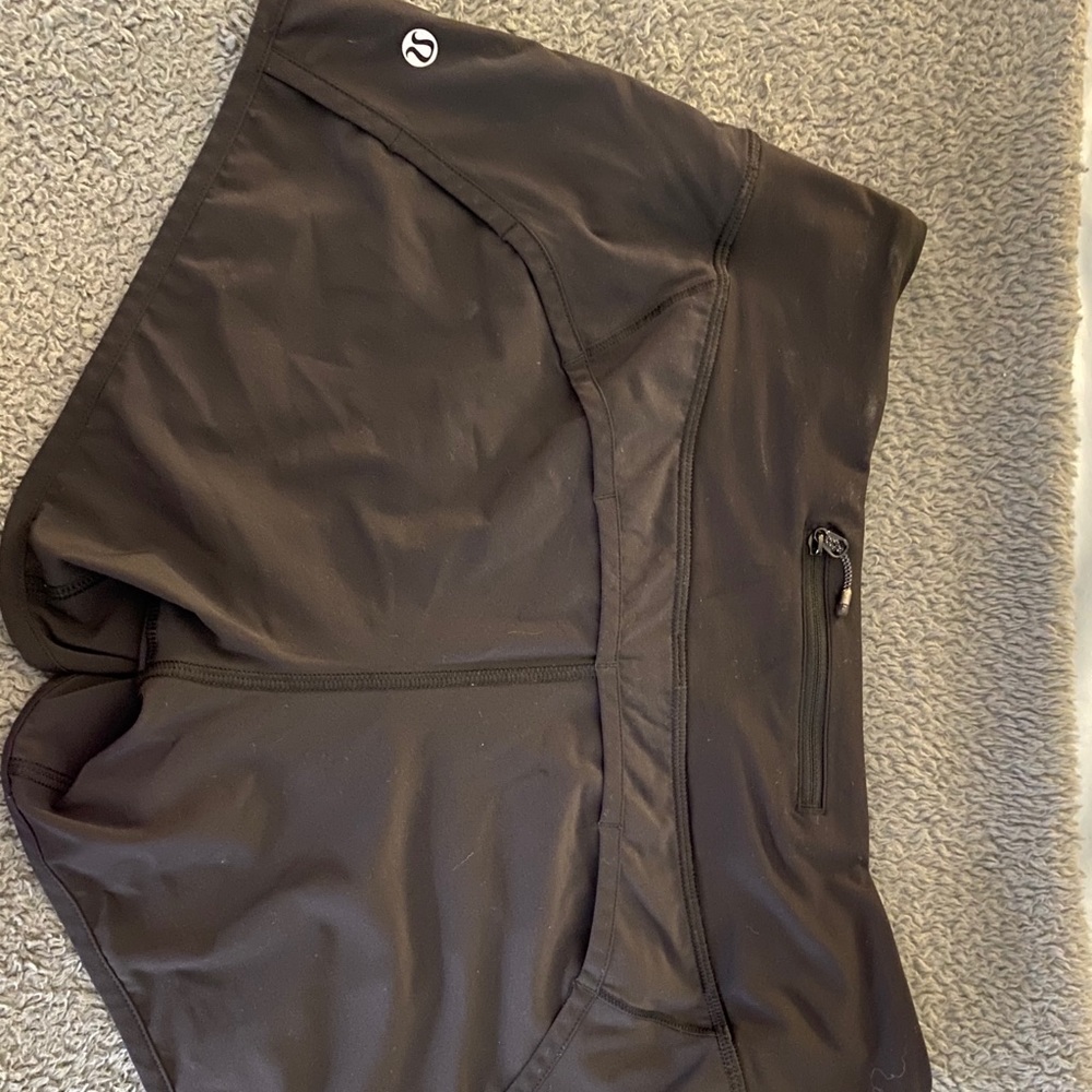Lululemon black shorts